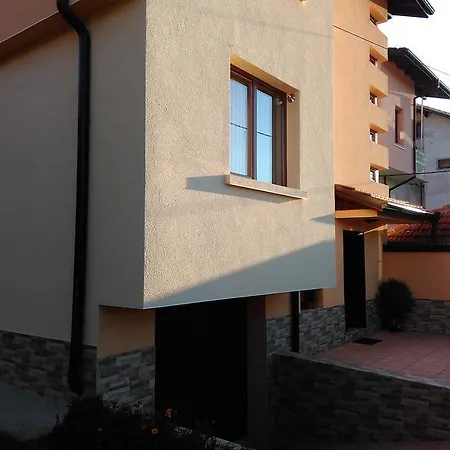 Demika Casa de hóspedes *