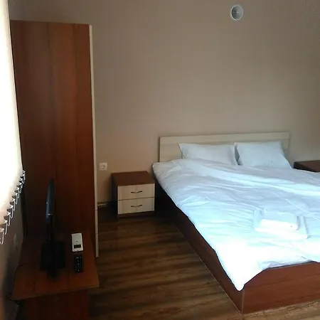 Casa de hóspedes Demika *