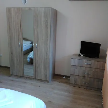 Demika Casa de hóspedes *