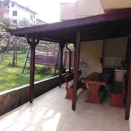 Demika Casa de hóspedes *